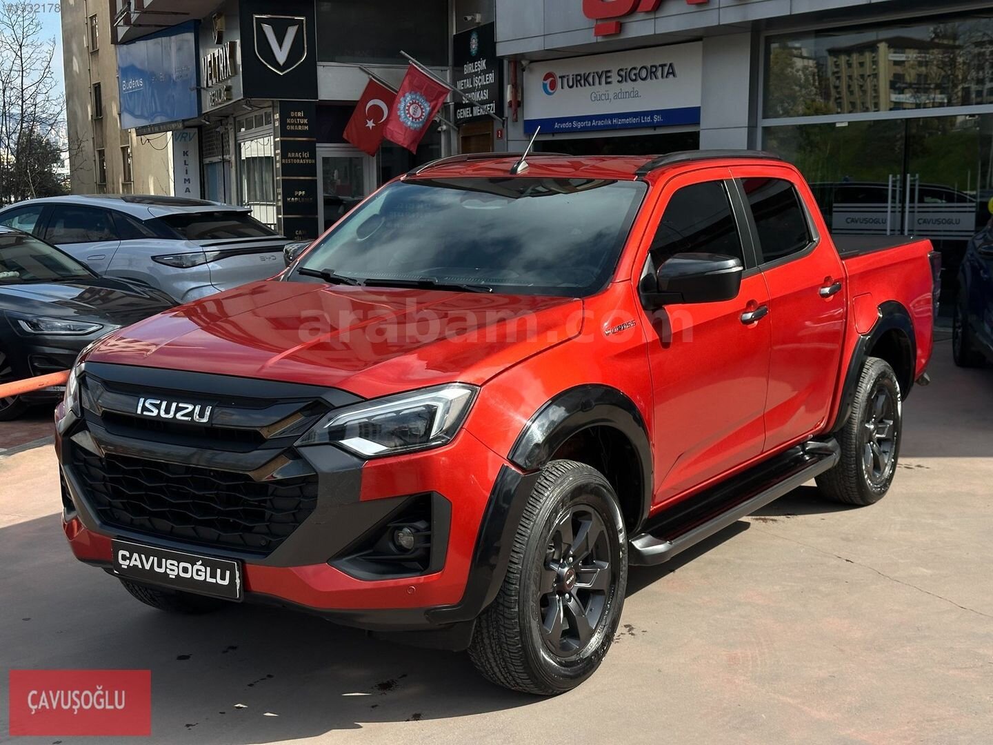 ÇAVUŞOĞLU 2024 ISUZU D-MAX 1.9 D V-CROSS 4X4 BOYASIZ 3