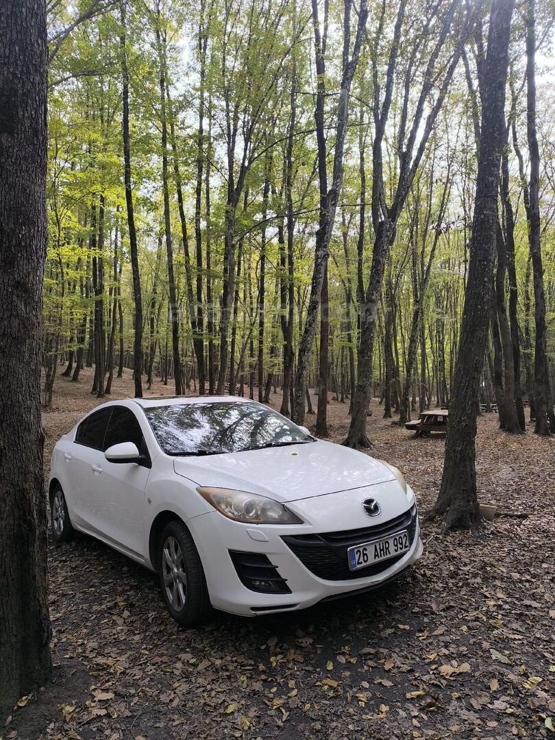 Sahibinden Mazda 3 1.6 Impressive 2011 Model İstanbul 235.000 km Beyaz 1