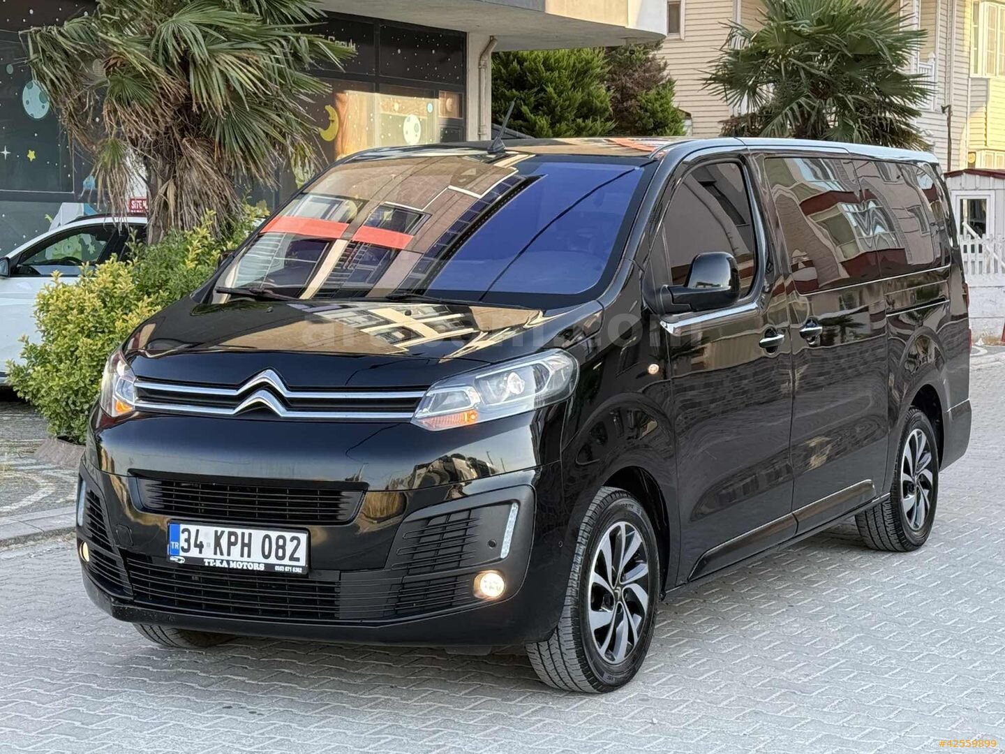 CİTROEN SPACETOUR 2.0 BLUE HDİ CAM TAVAN EAT8 HATASIZ OTOMOBİL 3