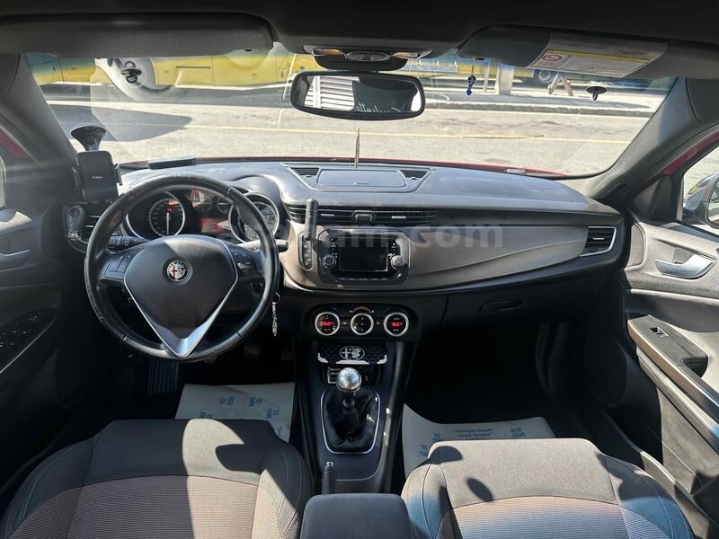 Sahibinden Alfa Romeo Giulietta 1.6 JTD Distinctive 2014 Model 5