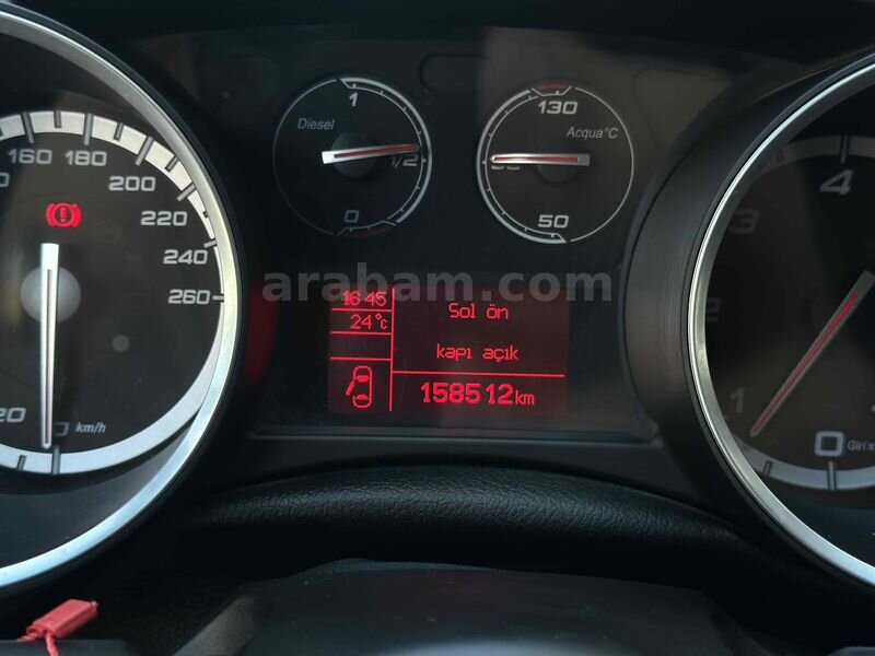 Sahibinden Alfa Romeo Giulietta 1.6 JTD Distinctive 2014 Model 7