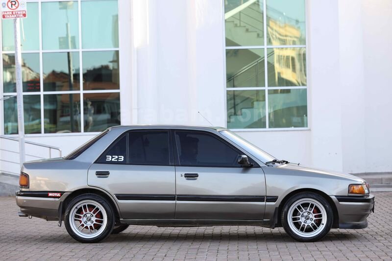 Sahibinden Mazda 323 1.6 GLX 1991 Model 1