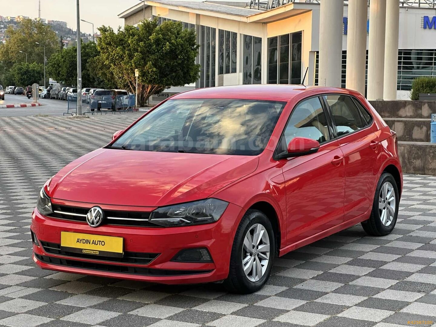 AYDIN AUTODAN 2018 WOLKSVAGEN POLO 1.0TSİ 2 PARCA BOYA 104 BINDE 3