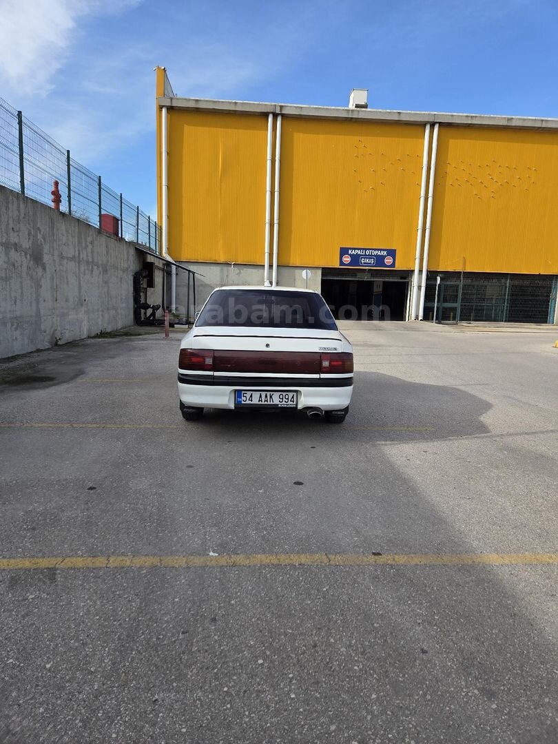 Sahibinden Mazda 323 1.6 GLX 1994 Model 6