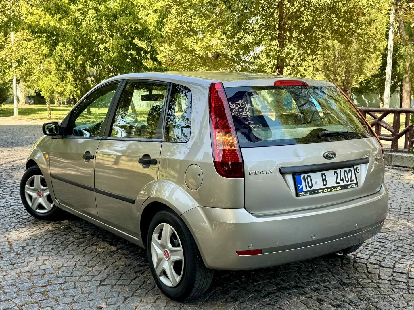 Galeriden Ford Fiesta 1.4 TDCi Comfort 2004 Model Aydın 393.000 km Gri 5