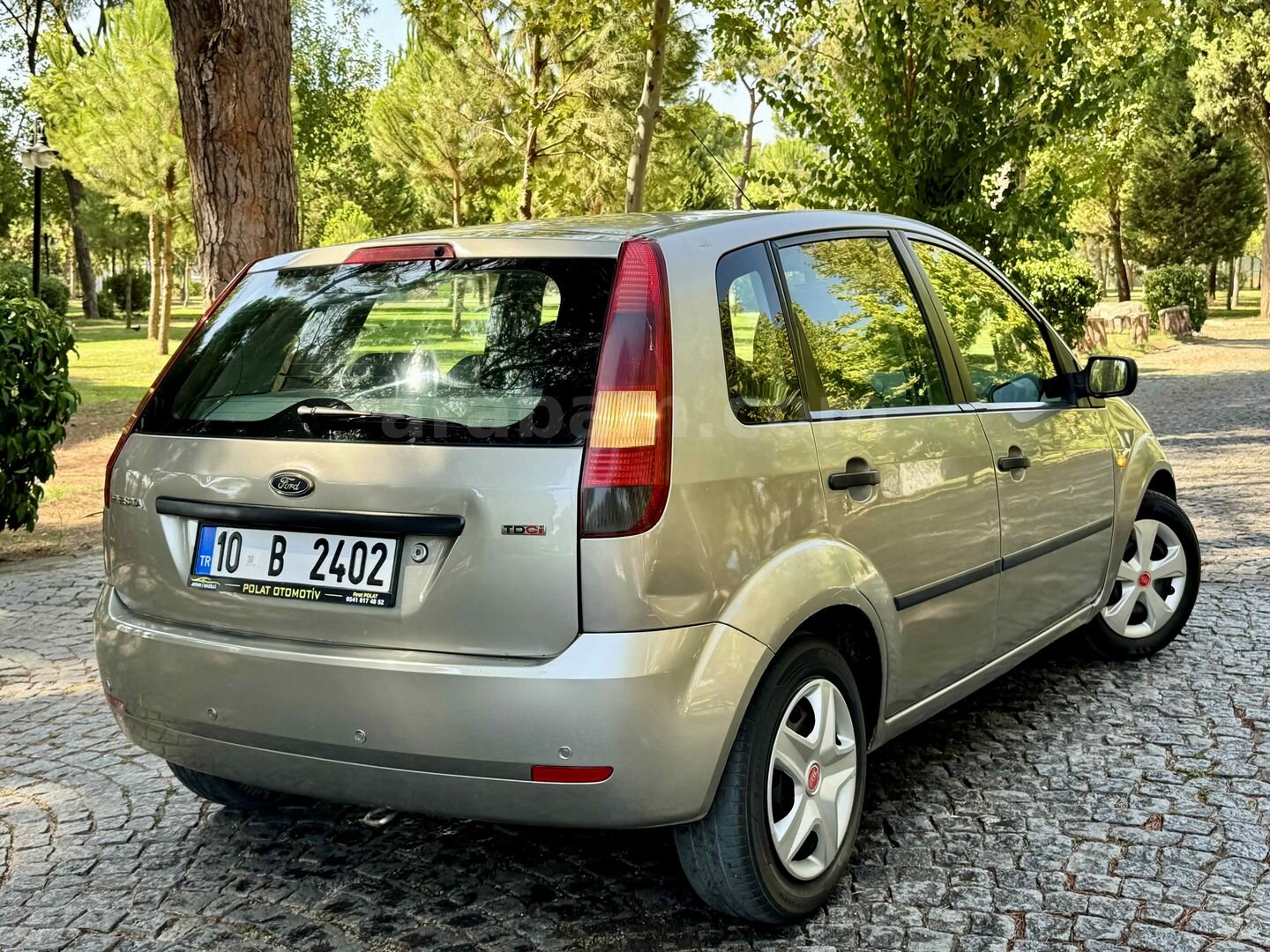 Galeriden Ford Fiesta 1.4 TDCi Comfort 2004 Model Aydın 393.000 km Gri 7