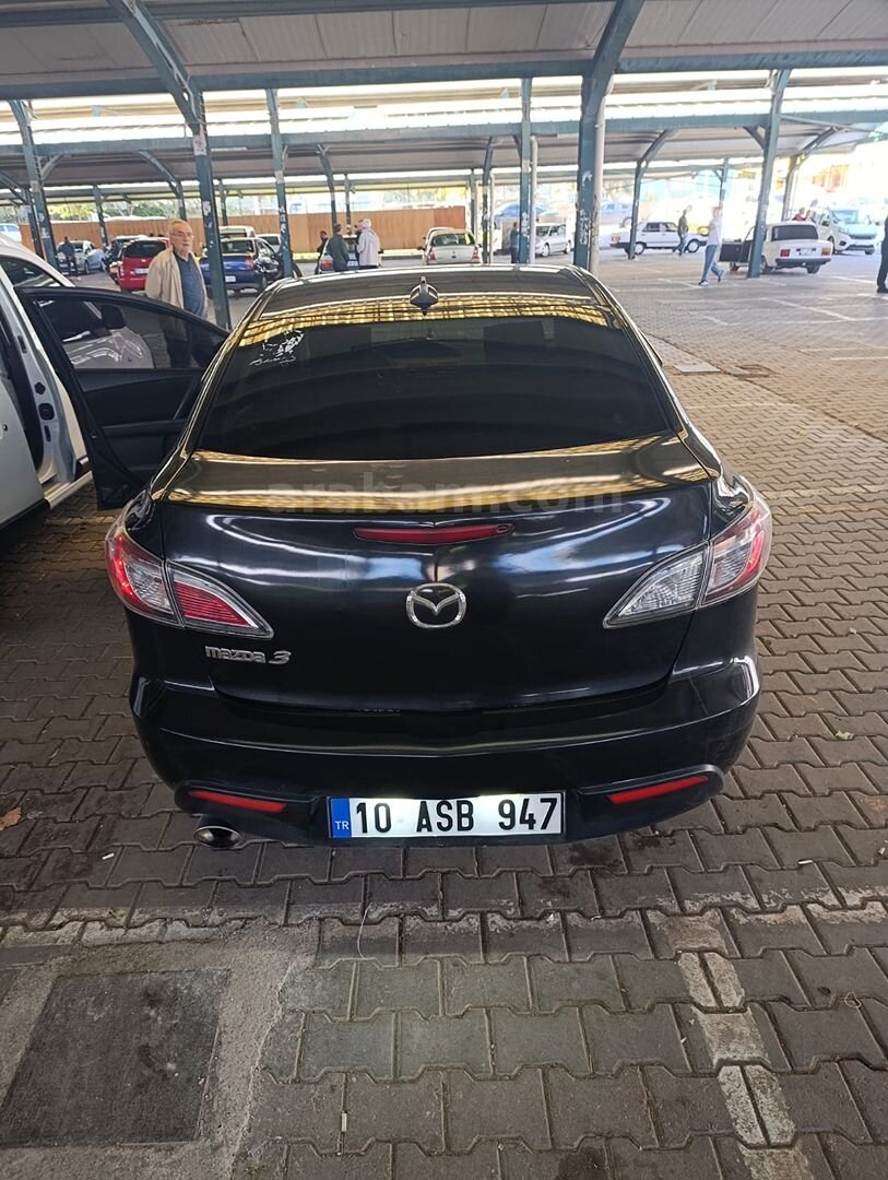 Sahibinden Mazda 3 1.6 Touring 2011 Model 2