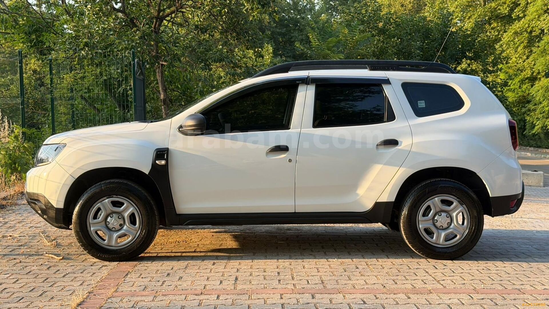 K.KARTINA 12 TAKSİT HATASIZ BOYASIZ 4X4 DACİA DUSTER 5