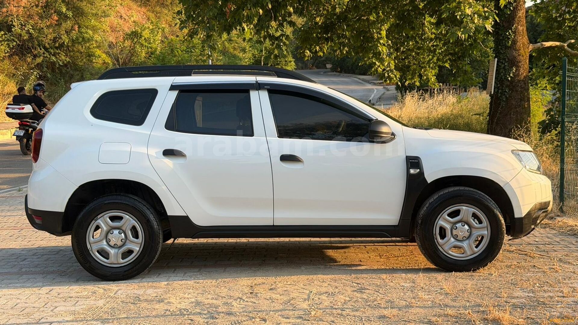 K.KARTINA 12 TAKSİT HATASIZ BOYASIZ 4X4 DACİA DUSTER 6