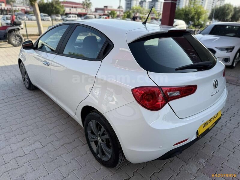 BİZİM OTO'dan 2013 Guiletta 1.4 TB ORJİNAL KM TERTEMİZ ! 7