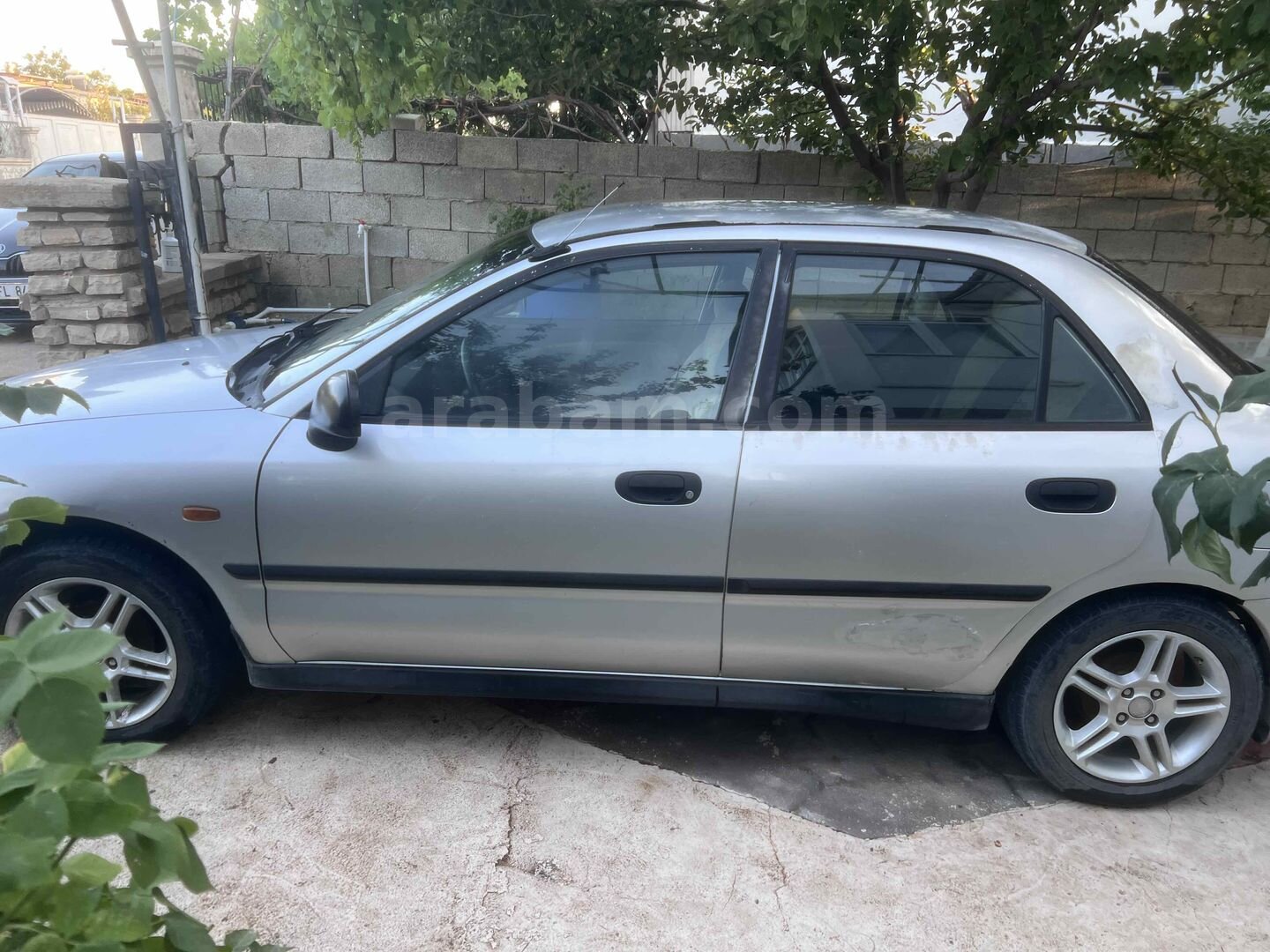 Sahibinden Mitsubishi Carisma 1.6 GLX 1999 Model Osmaniye 365.000 km Gri 4