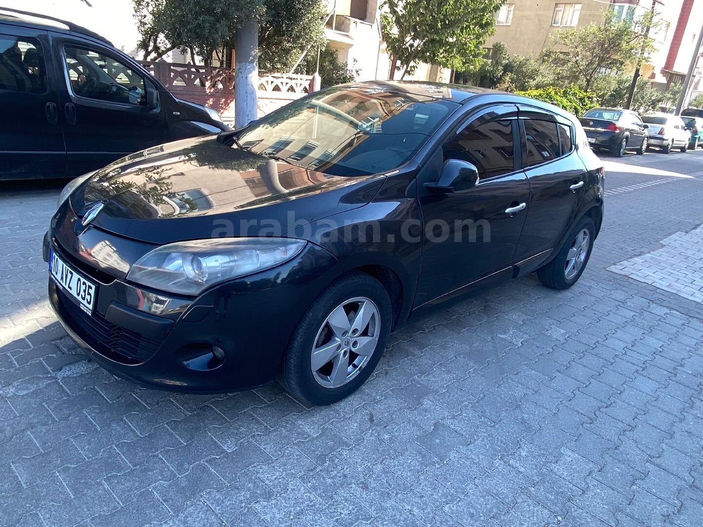 Galeriden Renault Megane 1.5 dCi Dynamique 2011 Model Balıkesir 295.000 km Füme 4