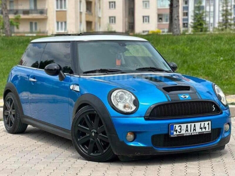 OTOMATİK DEĞİŞENSİZ CAM TAVAN ÇİFT RENK COOPER S 1