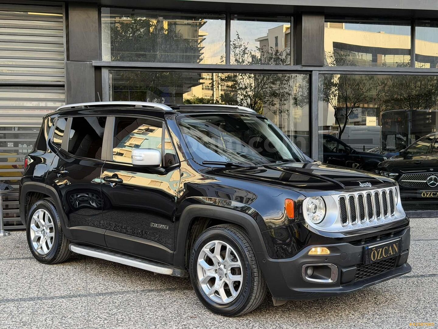ÖZCAN''dan 2018 Model Jeep Renegade Cam Tavan ''142.000''KM 4
