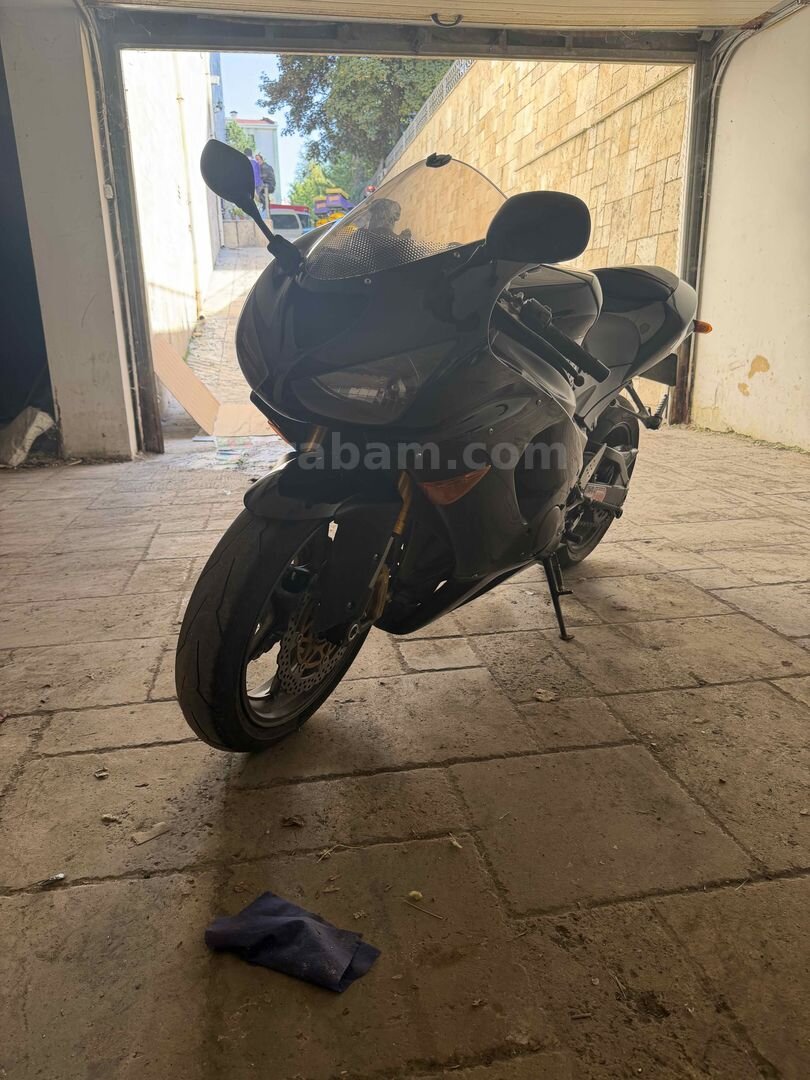 Sahibinden Kawasaki Ninja ZX 636 2006 Model Ankara 68.000 KM Siyah