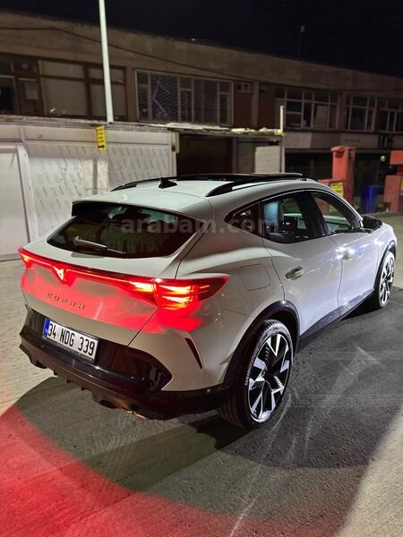 Cam tavan Cupra Formentor 1.5 eHybrid Phev Supreme 2025 Model 12.000 km takas olur