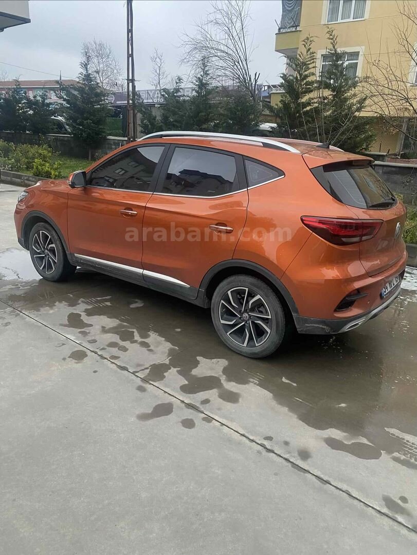 Ilk Sahibinden MG ZS 1.0 T-GDI Luxury Plus 2023 Model İstanbul 22.000 km hatasiz boyasiz temiz 3