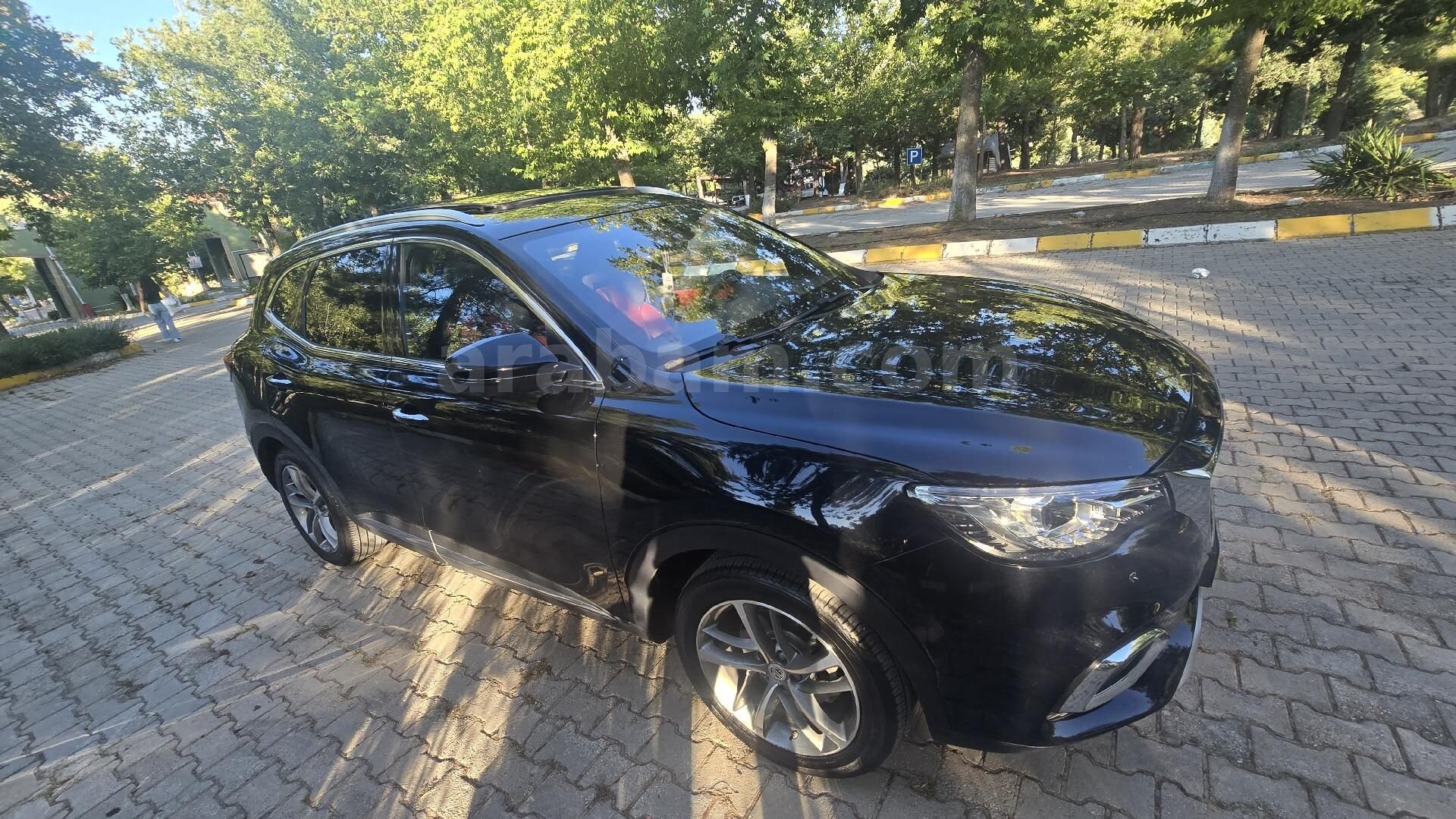 Sahibinden MG HS 1.5 T-GDI Luxury 2024 Model 2