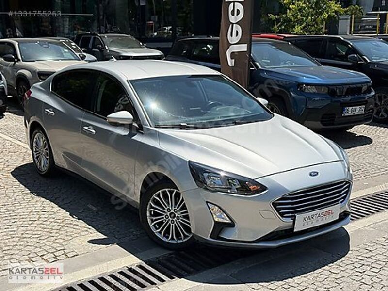 Galeriden Ford Focus 1.5 EcoBlue Titanium 2020 Model Ankara 221.809 km Gri 1