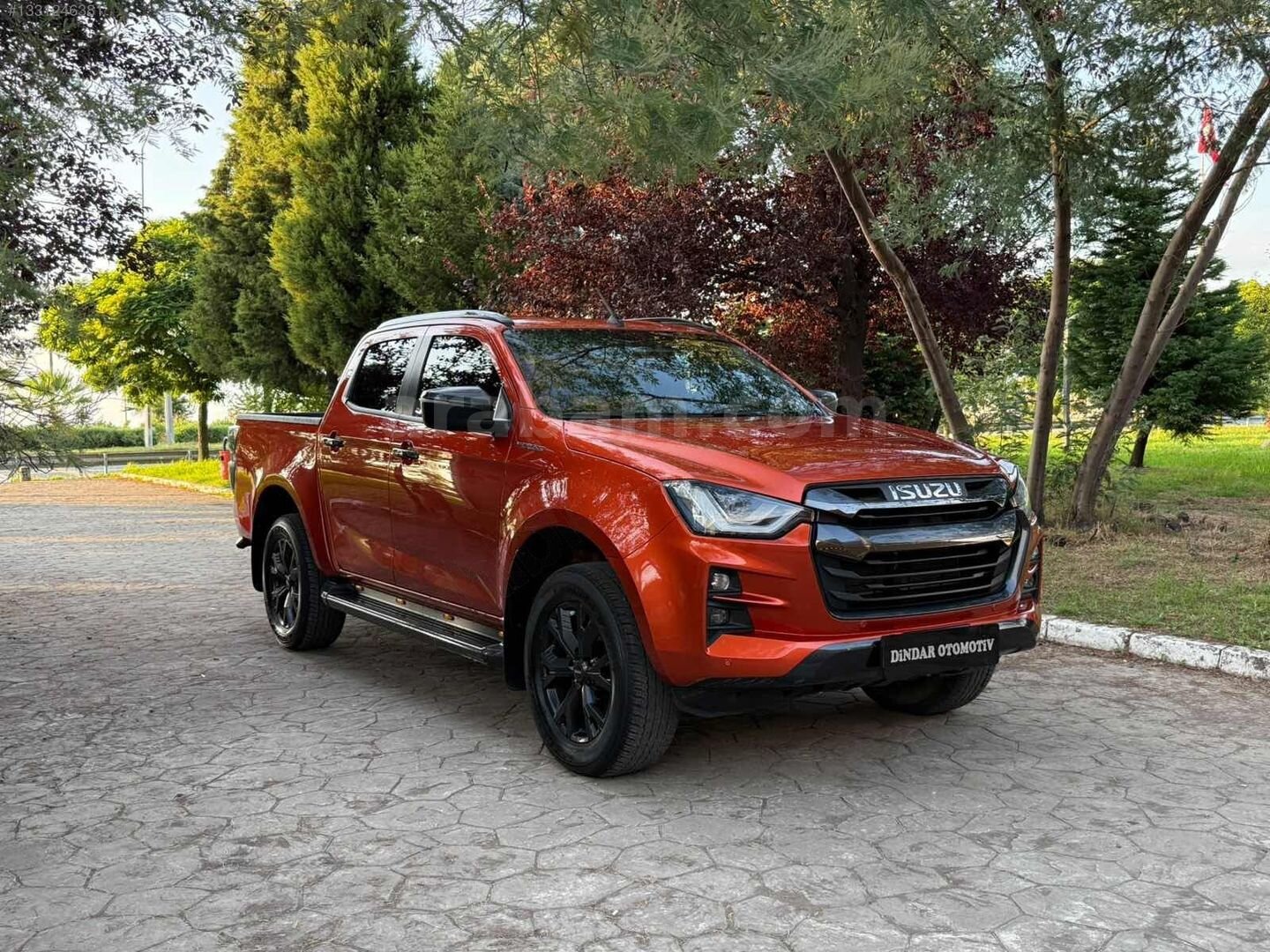 ISUZU D-MAX V-CROSS HATASIZ BOYASIZ 1