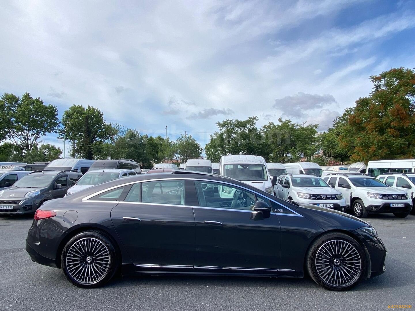 Galeriden Mercedes - Benz EQS 450+ 2024 Model İstanbul 7.200 km Füme 6