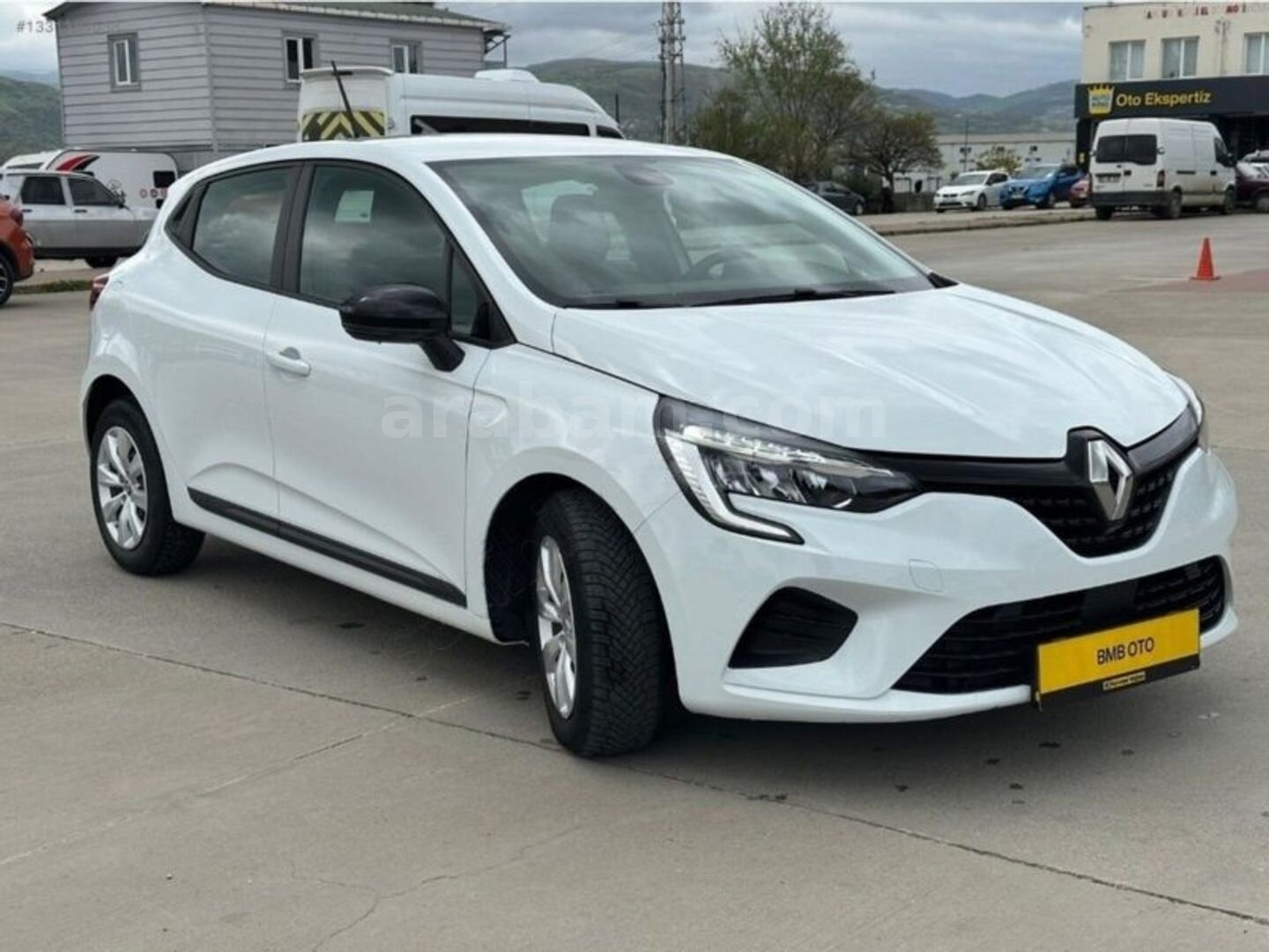 Galeriden Renault Clio 1.0 SCe Joy 2021 Model Samsun 110.000 km Beyaz 2