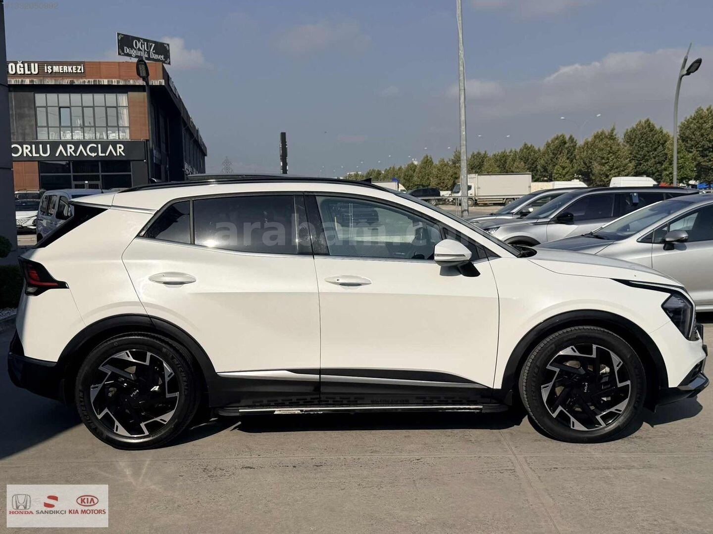 SANDIKÇI 2.EL 2022 Sportage 1.6L T-GDI Mhev Elegance Konfor 4x4 6