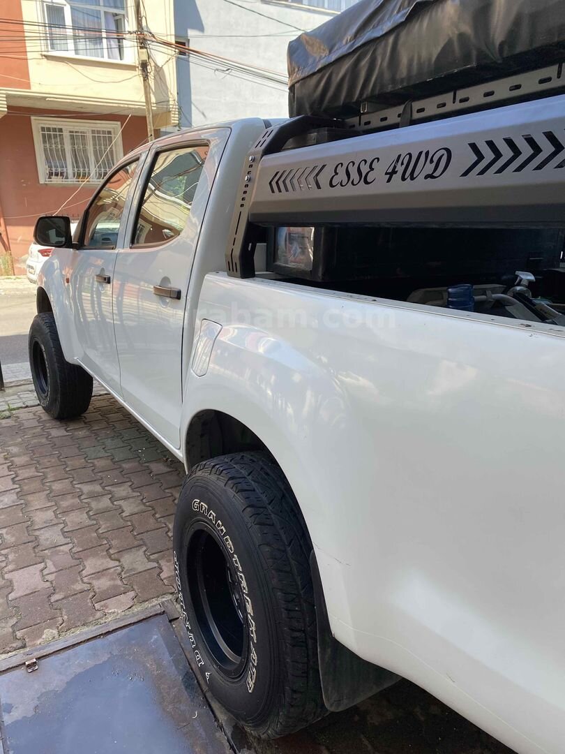 Sahibinden Isuzu D-Max 2.5 4x4 2017 Model 5