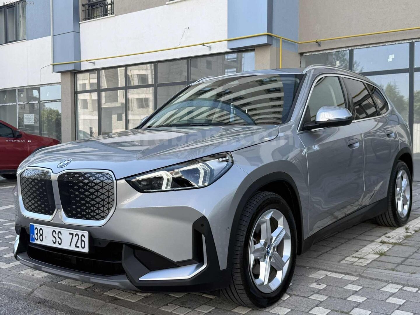 25 ÇKŞ BMW İX1 BOYASIZ E-SİM NAVİ HAFIZA CAM TAVAN ÖZEL RENK 1
