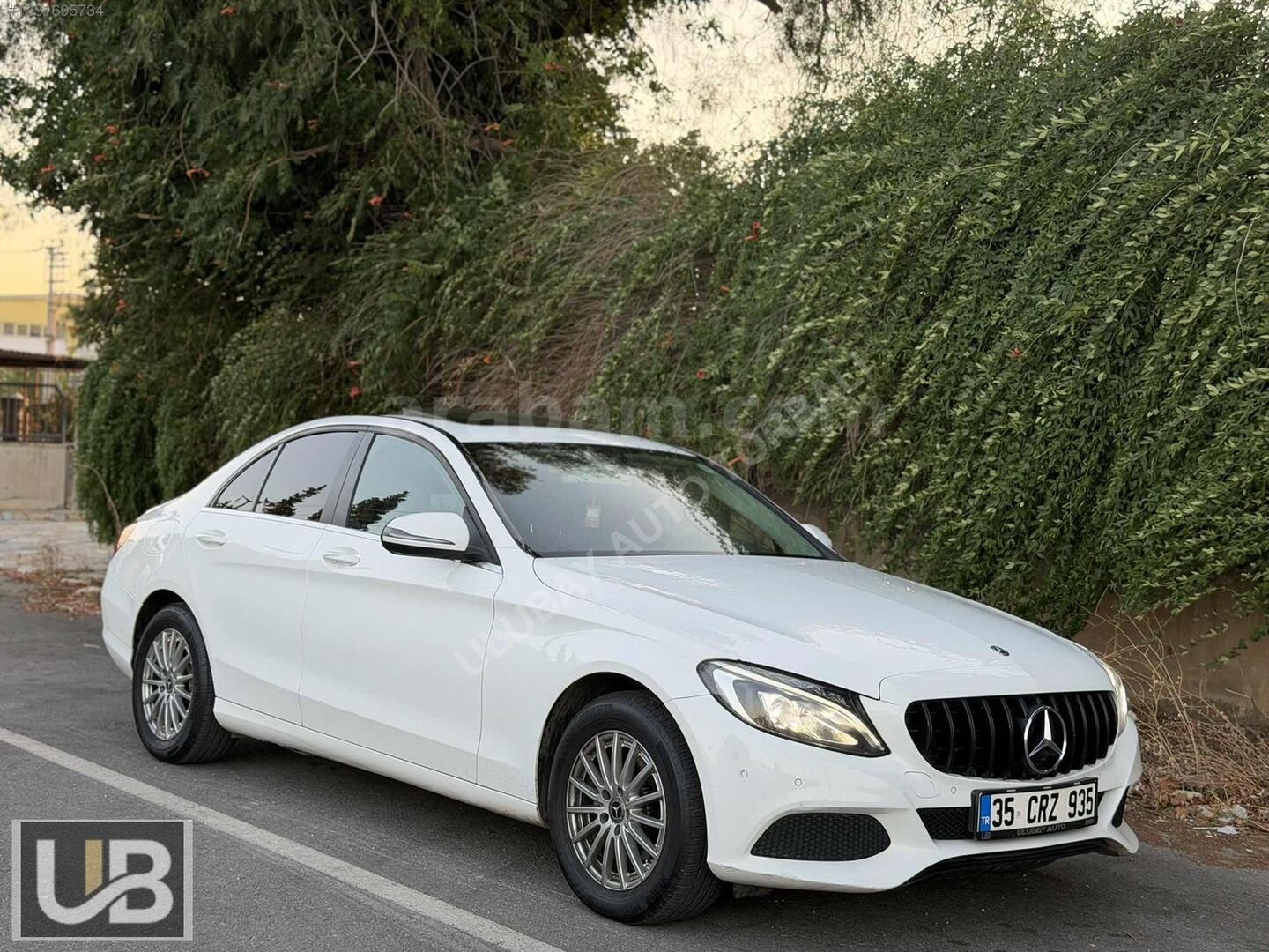 Galeriden Mercedes - Benz C 200 D Comfort 2018 Model İzmir 237.000 km Beyaz 3