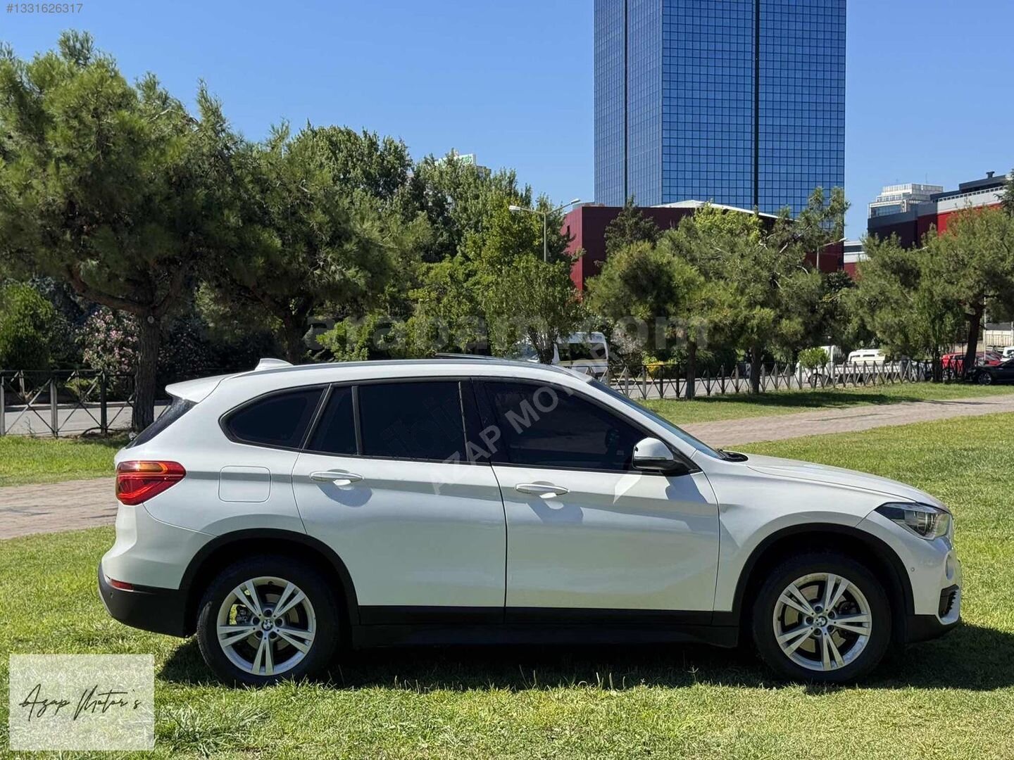 2016 MODEL BMW X1 18isDrive E.BAGAJ-CAM TAVAN-PARK ASİSTANI 5