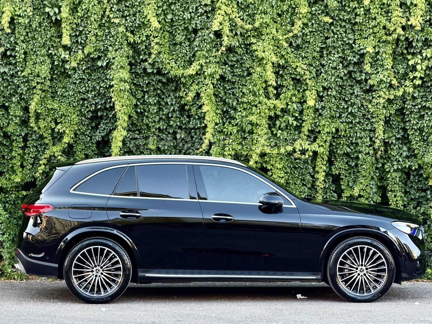 2024 GLC 180 AMG+28 BİN KM+SİYAH+BOYASIZ+360 KAMERA+FOCAL SES. 7