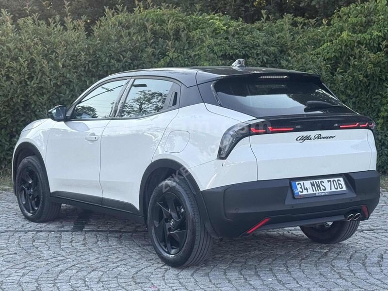 2024 ALFA ROMEO JUNIOR IBRİDA 1.2 HYBRİD K.ISITMA/DERİKOLTUK 4