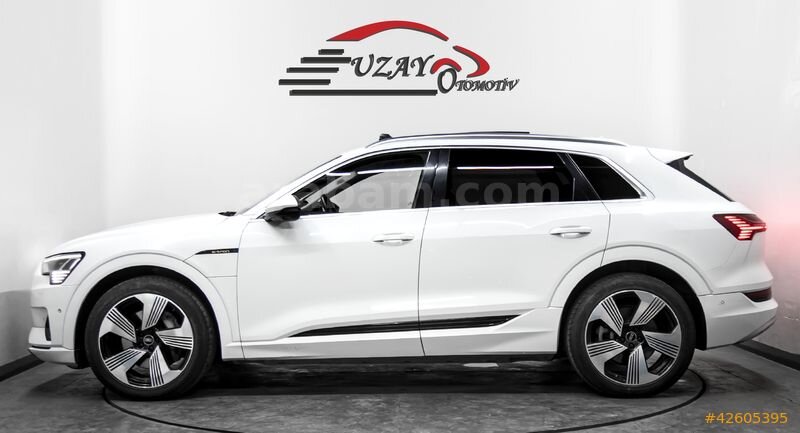 BOYASIZ / AUDİ E-TRON 55 QUATRO / 4X4 / HEAD-UP / BAYİ ÇIKIŞLI 6