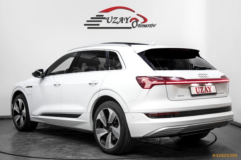 BOYASIZ / AUDİ E-TRON 55 QUATRO / 4X4 / HEAD-UP / BAYİ ÇIKIŞLI 5