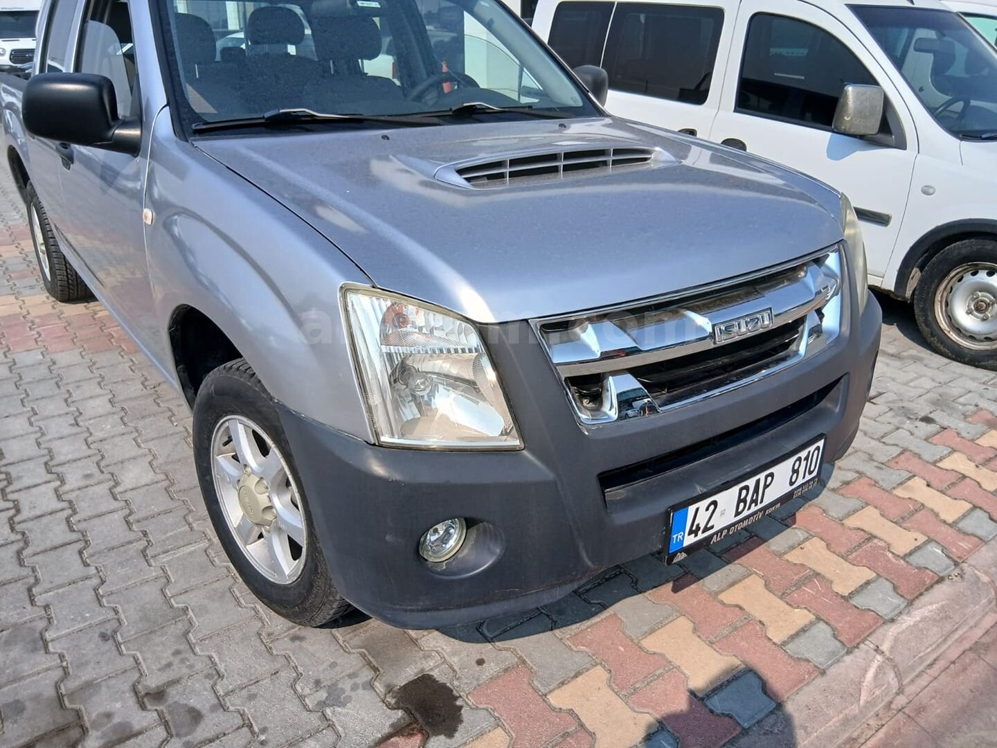 Sahibinden Isuzu D-Max 2.5 4x2 2011 Model 1
