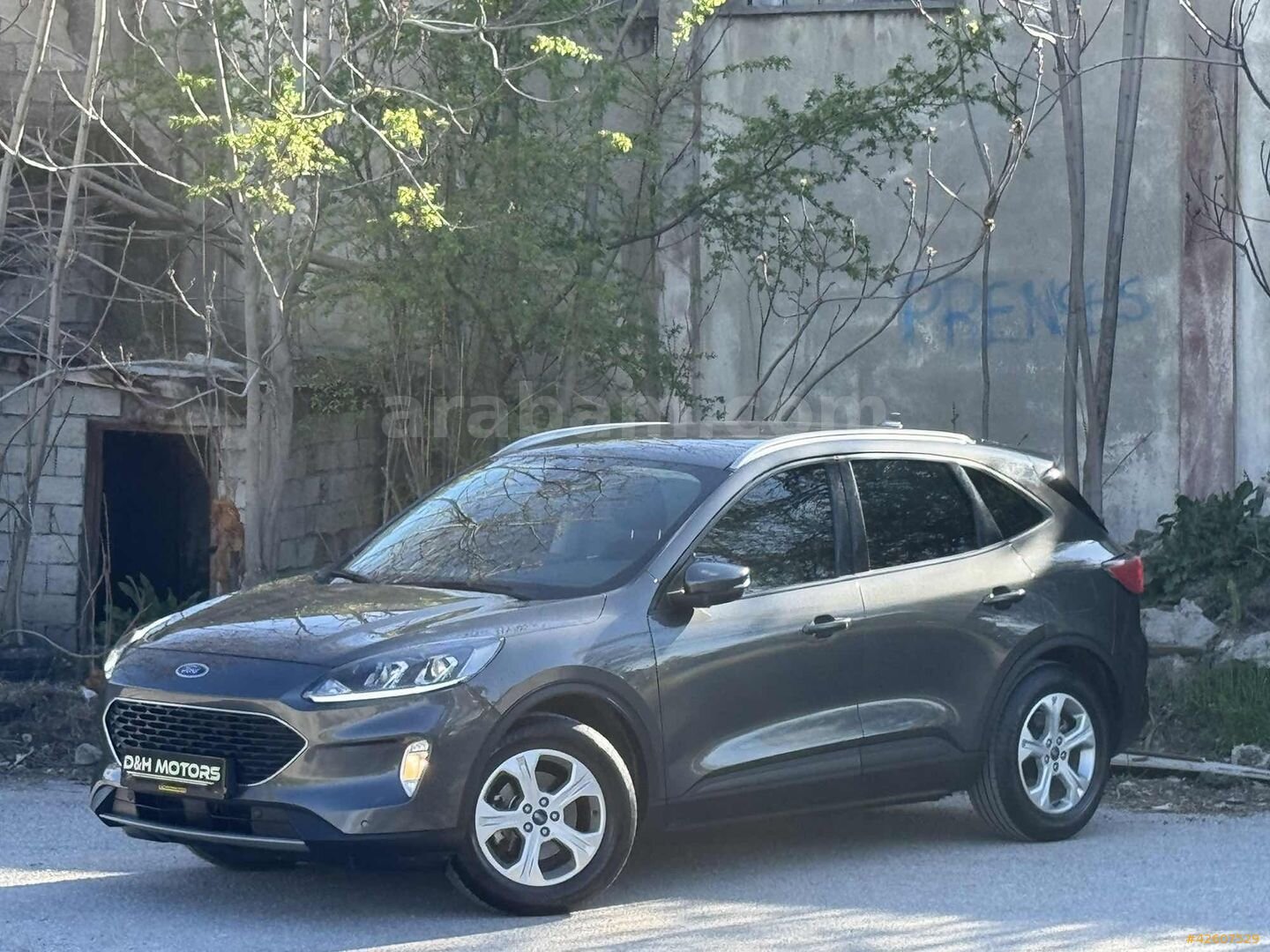 D&H MOTORS'DAN HATASIZ BOYASIZ TRAMERSİZ KUGA SUV OTOMTİK 2