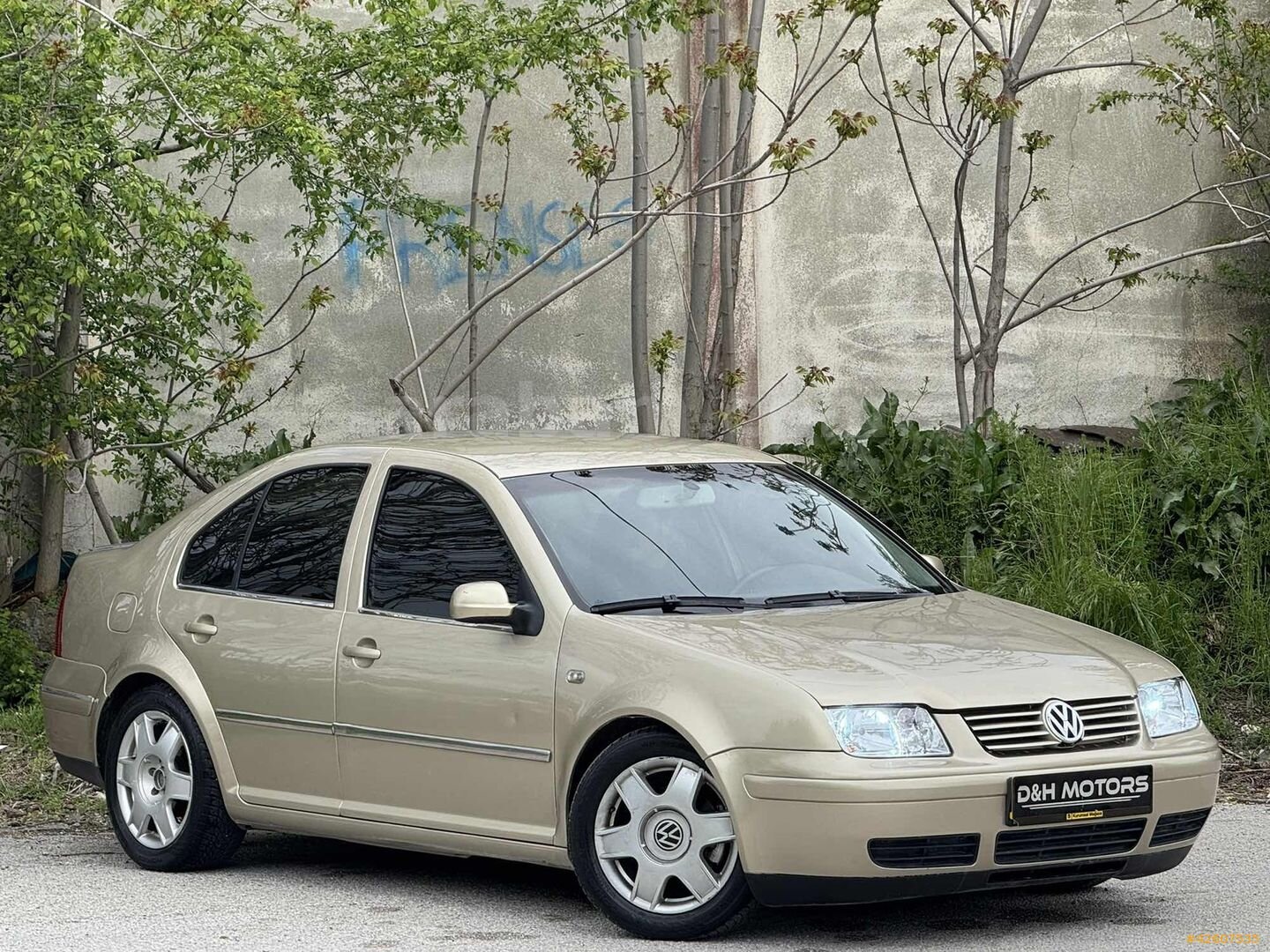 D&H MOTORS'DAN 2003 MODEL BORA TEMİZ BAKIMLI KLİMALI COMFORTLİNE 4