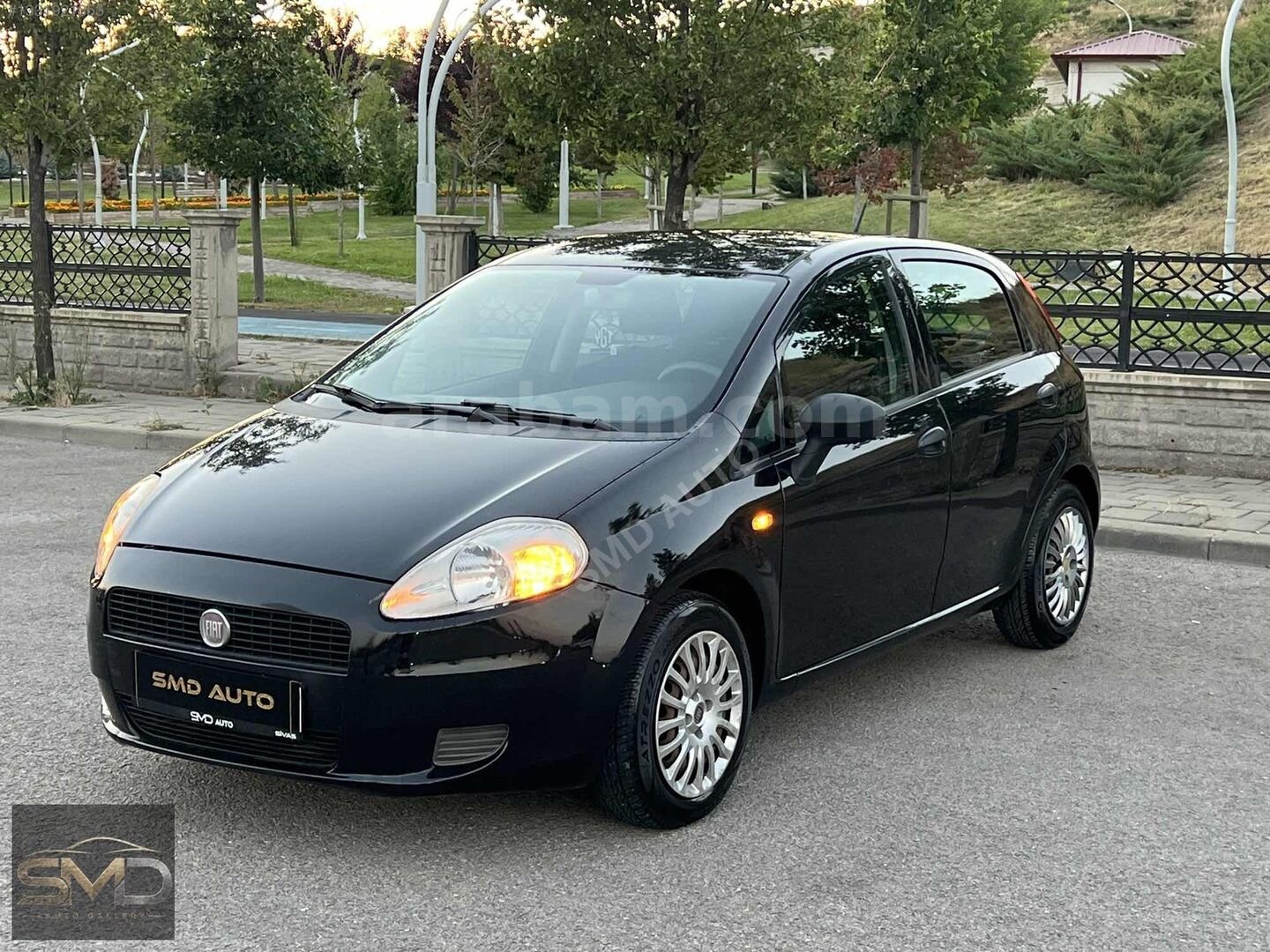 Galeriden Fiat Punto Grande 1.4 Fire S&S 2011 Model Sivas 51.000 km Siyah 7
