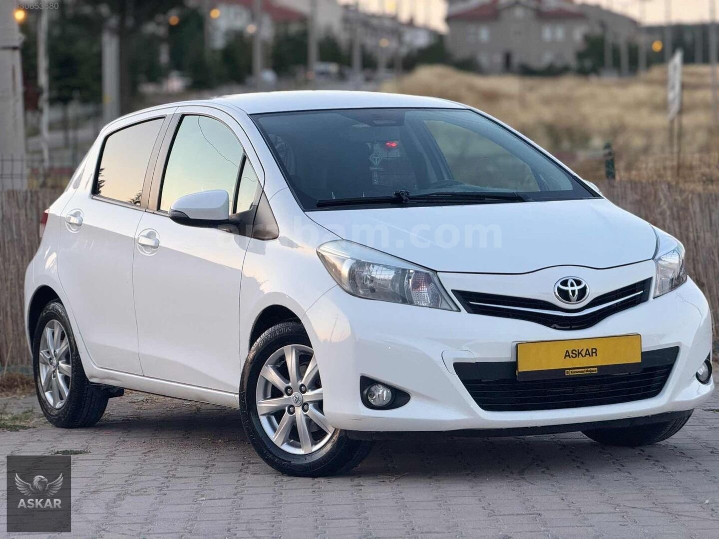 Galeriden Toyota Yaris 1.33 Fun Special 2014 Model Kütahya 105.000 km Beyaz 2