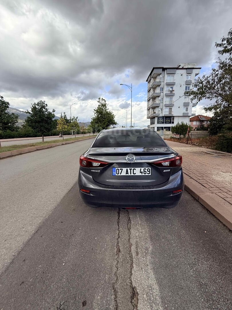 Sahibinden Mazda 3 1.5 SkyActive-D Power 2017 Model 2