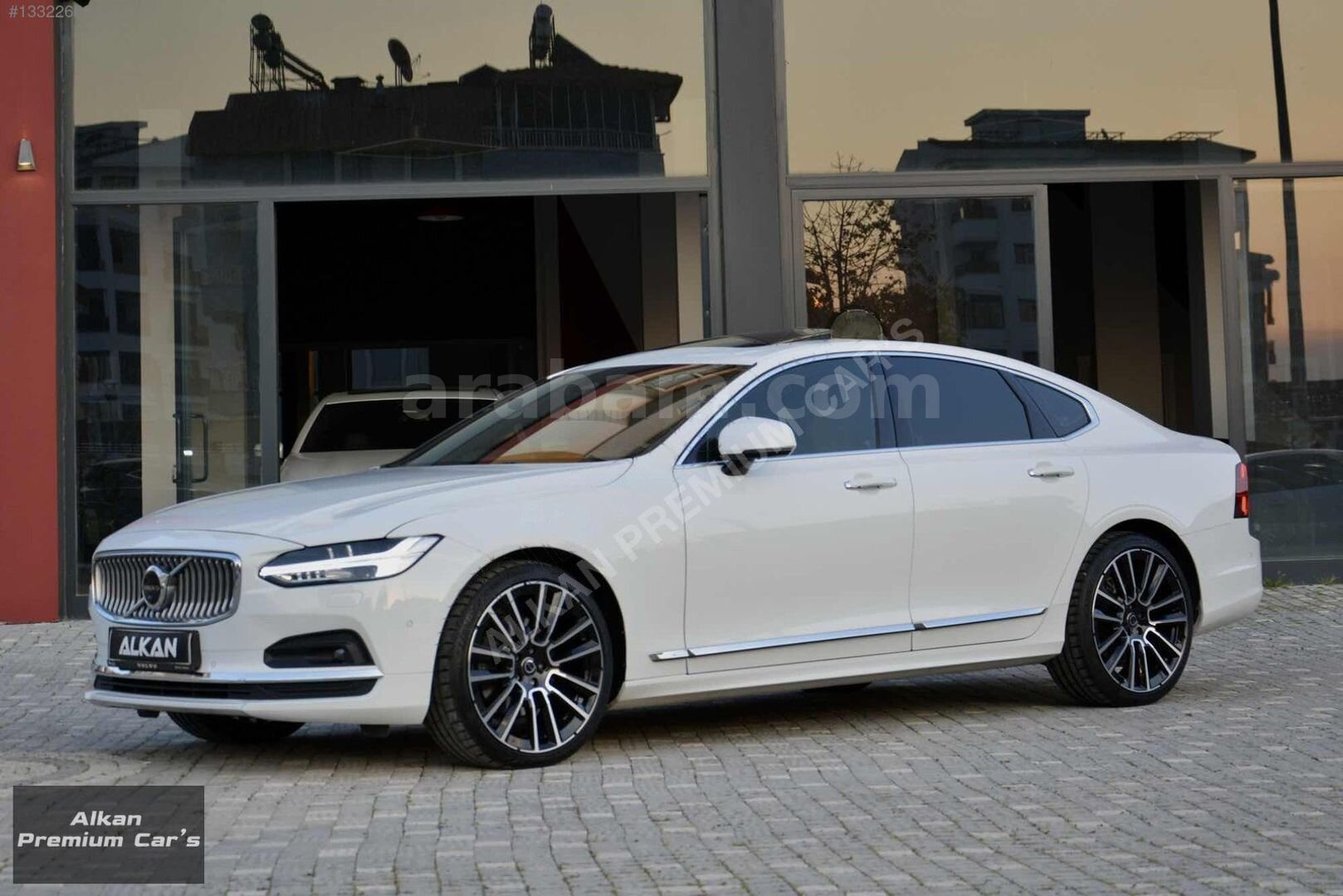 Galeriden Volvo S90 2.0 D B5 Plus Bright 2021 Model Antalya 174.000 km Beyaz 1