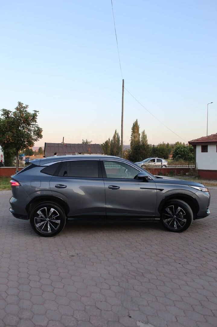 Sahibinden MG HS 1.5 T-GDI Luxury 2024 Model 3