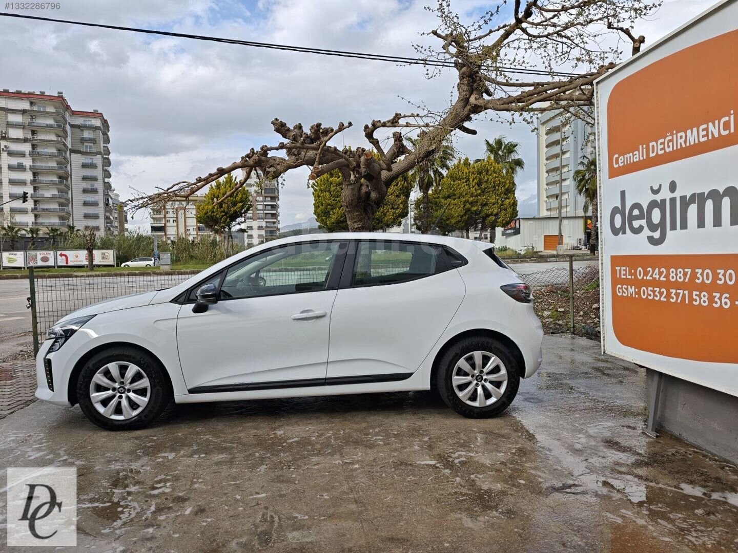 Galeriden Renault Clio 1.0 TCe Equilibre 2023 Model Antalya 82.000 km Beyaz 3