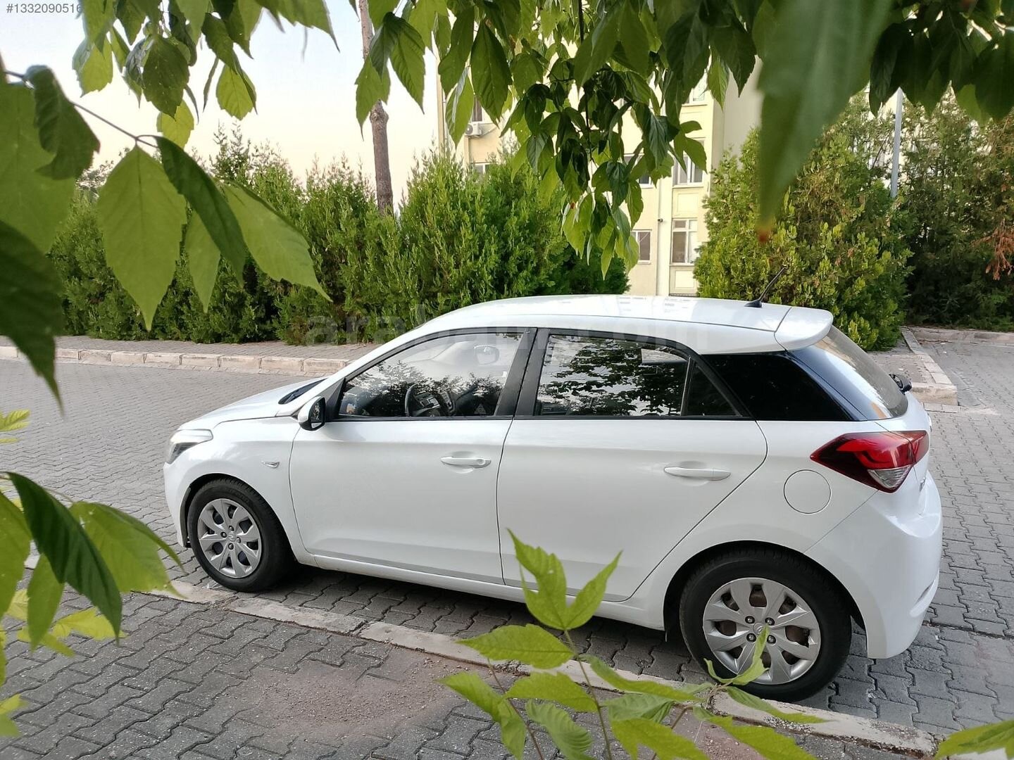 Galeriden Hyundai i20 1.2 MPI Jump 2016 Model Osmaniye 317.000 km Beyaz 1