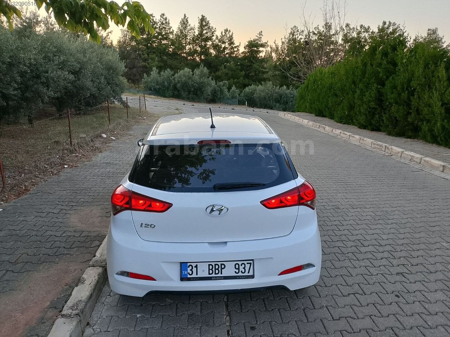 Galeriden Hyundai i20 1.2 MPI Jump 2016 Model Osmaniye 317.000 km Beyaz 5