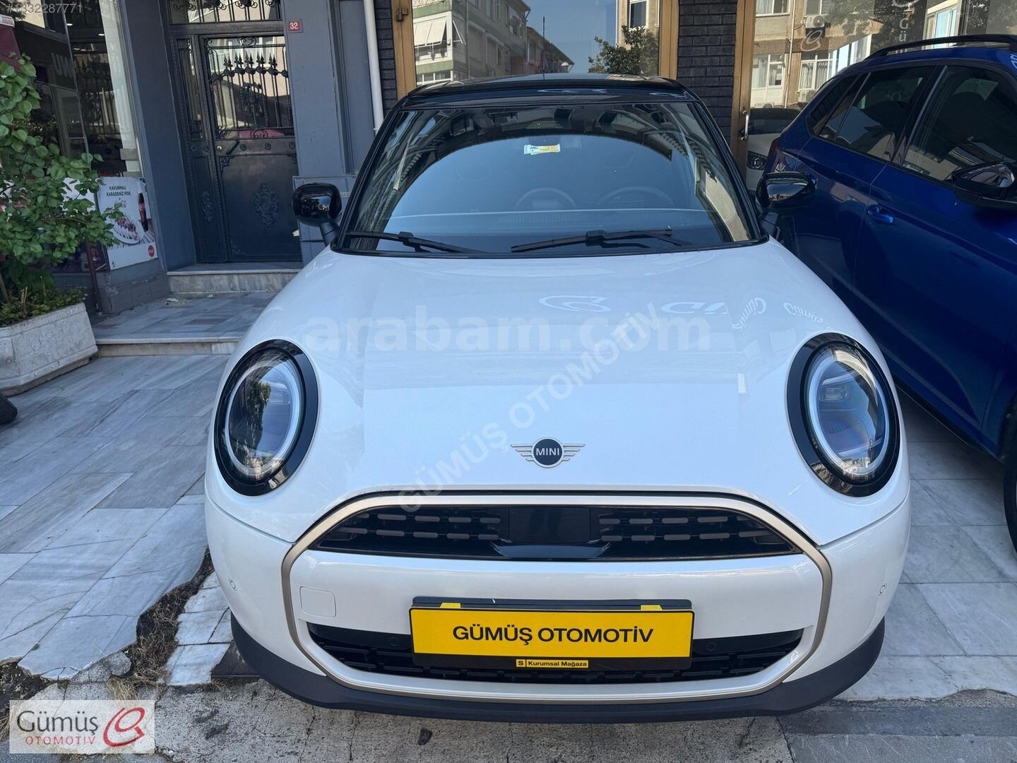 GÜMÜŞ OTOMOTİV'DEN BOYASIZ 23.000KM 2024 MİNİ COOPER FAVOURED