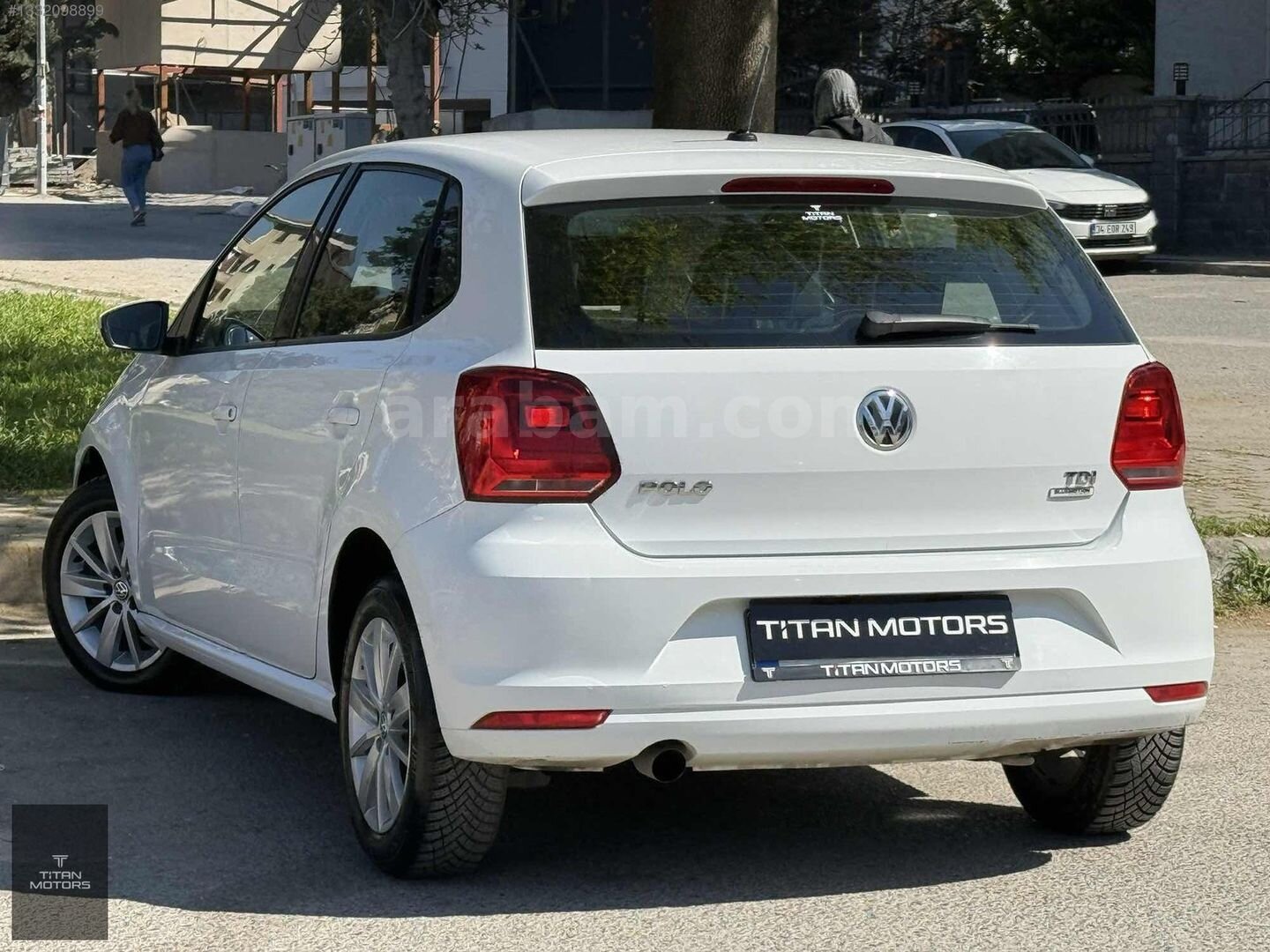 Galeriden Volkswagen Polo 1.4 TDi Comfortline 2016 Model İstanbul 263.450 km Beyaz 3