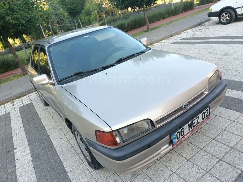 93 MODEL MAZDA 1.6 GLX 1