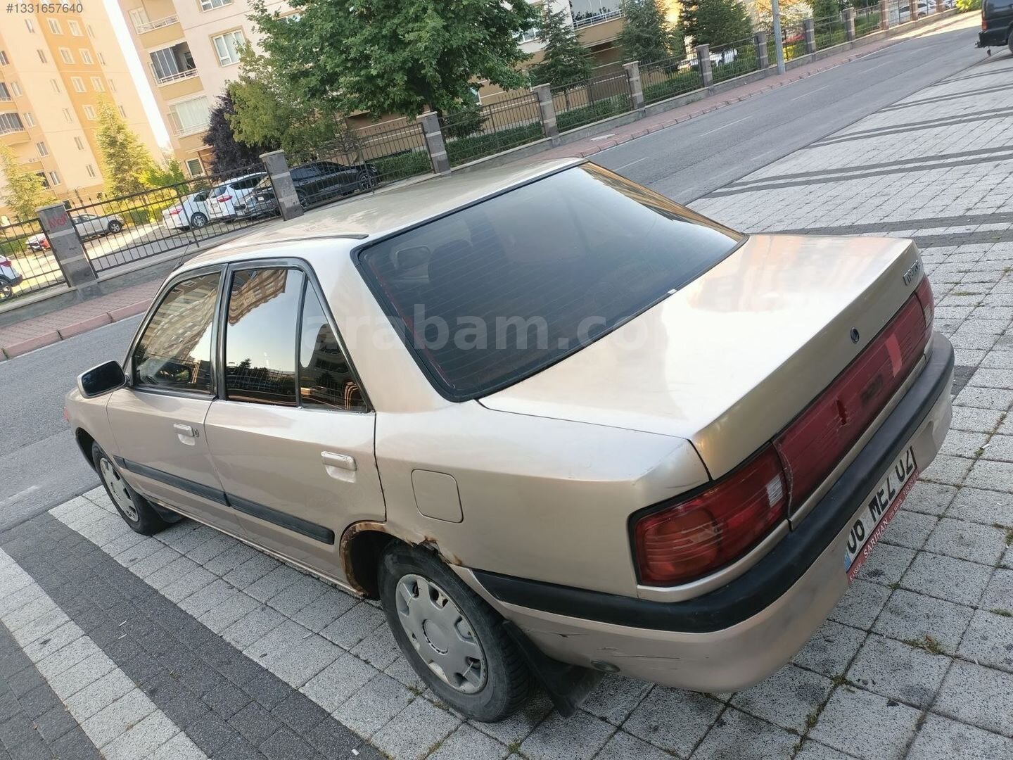 93 MODEL MAZDA 1.6 GLX 4